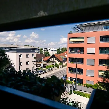 Апартаменты The Elegant Retreat