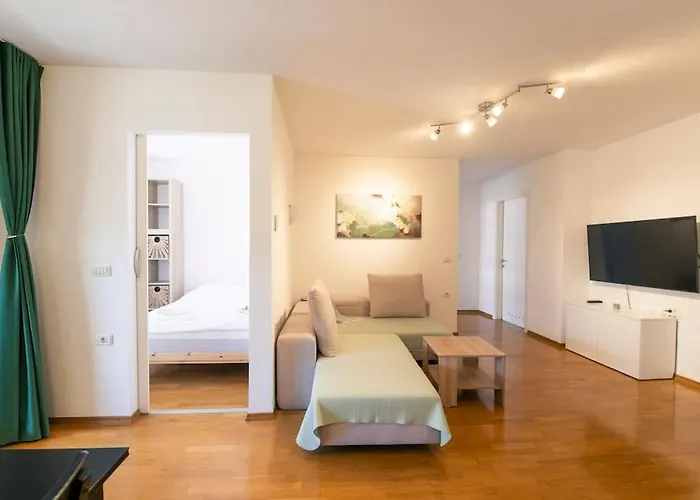 The Elegant Retreat Апартаменты