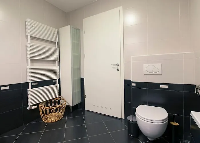 The Elegant Retreat *