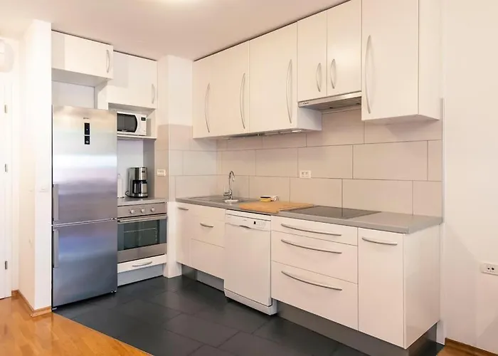 The Elegant Retreat Любляна