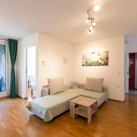 דירה The Elegant Retreat *